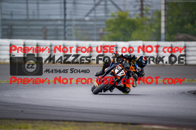 MaZZes_FotoMatrix_230719_1317 | WEISS