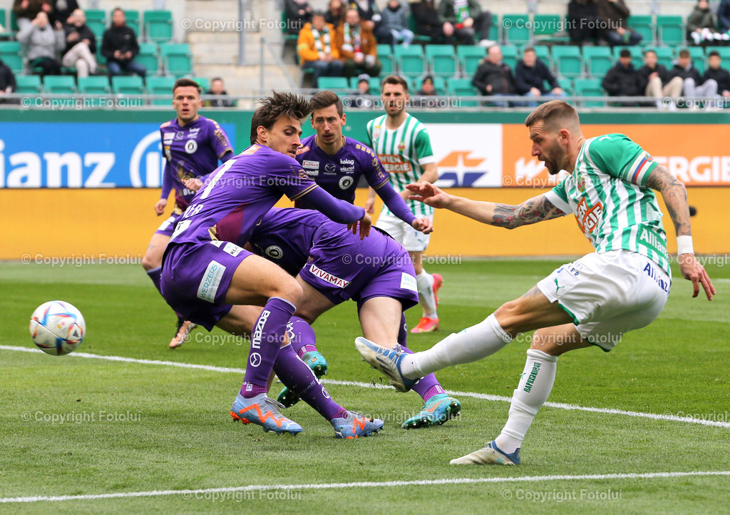 A_LUI_09042023_05 | SPORT,FUSSBALL,ADMIRAL BUNDESLIGA SK RAPID WIEN- AUSTRIA KLAGENFURT 09.04.2023 IM BILD: THORSTEN MAHRE  (KLAGENFURT) UND GUIDO BURGSTALLER (SK RAPID WIEN ) FOTO:FOTOLUI/MW