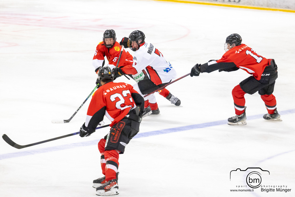 Tyresö Hanviken Hockey vs IFK Täby HC_570A0844 | Preseason U18 Regional Herr Östra - Realisiert mit Pictrs.com