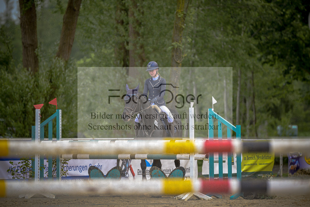20240505-DOS_8359 | Entdecke hochwertige Reitturnierfotos von Foto Oger. Professionell, emotional und authentisch – jetzt Lieblingsmomente im Shop bestellen.Deutschlandweite Turnierfotografie. - Realisiert mit Pictrs.com