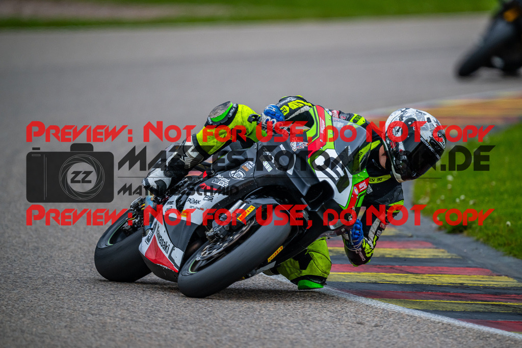 MaZZes_FotoMatrix_240503_6007705_0914 | STK1000