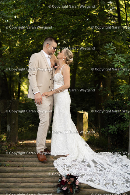 SWY08990 | Sari Weygand Fotoshop - Realisiert mit Pictrs.com