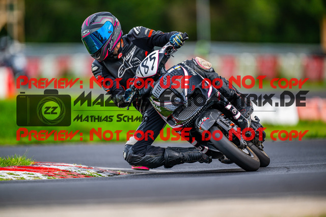 MaZZes_FotoMatrix_230824_0179 | Fotograf Mathias Schmid
Sportfotograf,
Eventfotograf,
Hochzeitsfotograf,
Portraitfotograf