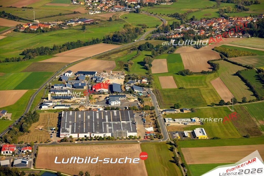 Das Luftbild zeigt :  Burgebrach - Die Luftaufnahme wurde 2023 vom UL-Flugzeug aus erstellt ( keine Drohne ) - Hochauflösende Luftaufnahme - Für grossformatige Ausdrucke geeignet. Die Geschenkidee !Mit Lizenz und Bildrechte bestellbar