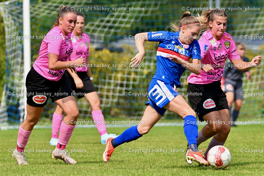 Carinthians Hornets vs. GAK 1902 Frauen | #10 Elisa Ciccarelli Carinthians Hornets, #20 Lena Thalmann GAK, #9 Alicia Morgenstern Carinthians Hornets, Carinthians Hornets vs. GAK 1902 Frauen, Carinthians Hornets vs. GAK 1902 Frauen am 01.09.2024 in Sachsenburg (Sportplatz Sachsenburg), Austria, (Photo by Bernd Stefan)