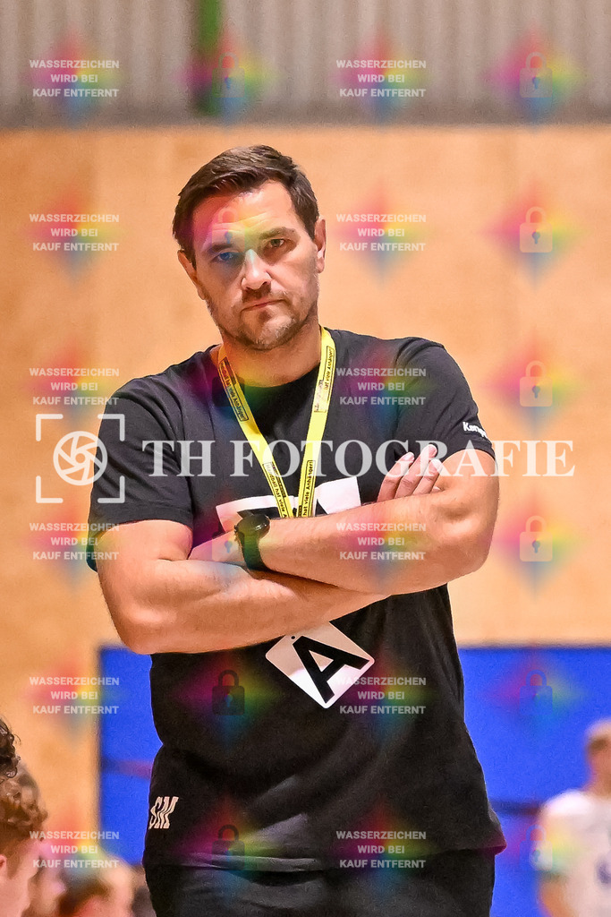 GER, SG Maulburg/Steinen - HSG Dreiland, Handball, Landesliga Suedbaden, 4. Spieltag, Saison 2024/2025, 12.10.2024 | Markus Schoenmueller (HSG Dreiland, Trainer)GER, SG Maulburg/Steinen - HSG Dreiland, Handball, Landesliga Suedbaden, 4. Spieltag, Saison 2024/2025, 12.10.2024Foto: TH Fotografie/Thomas Hess