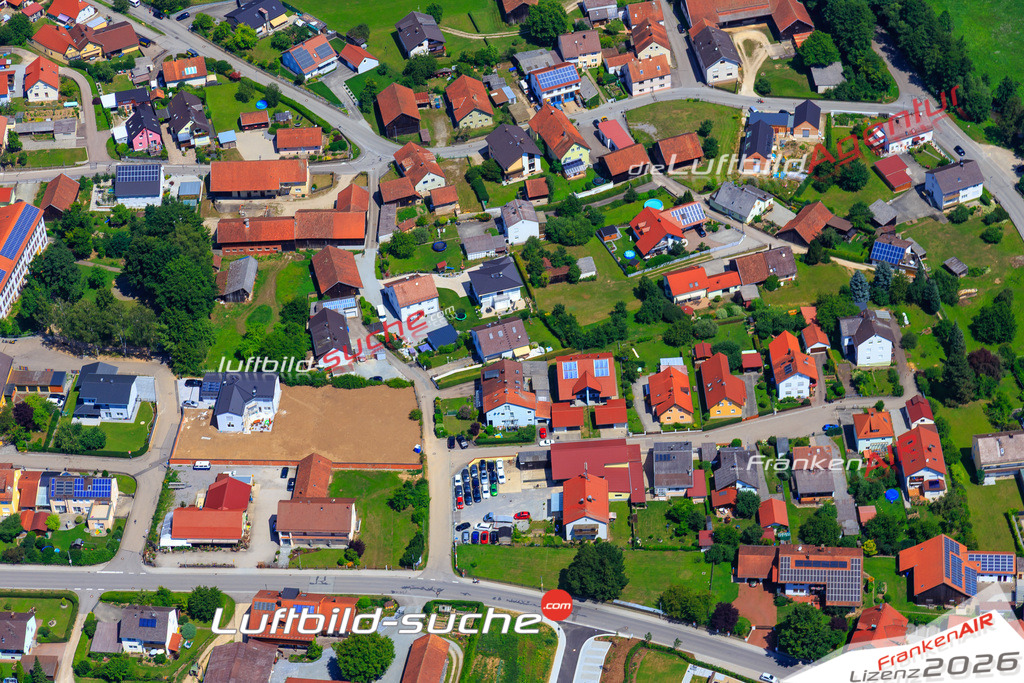Die Luftaufnahme der Stadt Wiesent wurde 2017 vom Flugzeug heraus erstellt ( keine Drohne )- hohe Auflösung für beste Qualität