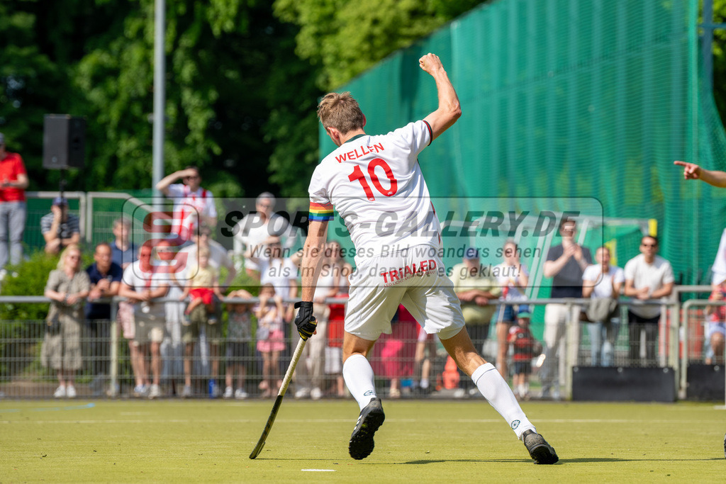 SFE_20240511_0172 | Krefeld, Deutschland, 11.05.2024: Niklas Wellen (Crefelder HTC) in Aktion waehrend des Spiels der Feldhockey 1. Bundesliga Herren zwischen Crefelder HTC - Rot Weiss Köln im Gerd-Wellen-Hockeyanlage am 11.05.2024 in Krefeld, Deutschland. (Foto von Stephan Fehrmann)

Krefeld, Germany, 11.05.2024: Niklas Wellen (Crefelder HTC) in action during the game of Feldhockey 1. Bundesliga Herren between Crefelder HTC - Rot Weiss Köln in Gerd-Wellen-Hockeyanlage at 11.05.2024 in Krefeld, Deutschland. (Foto from Stephan Fehrmann)