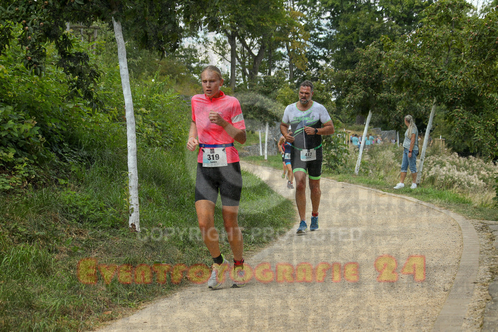 250824_1348_EX1_3740 | Sportfotografie im Rhein-Sieg Kreis, Köln, Bonn, NRW, Rheinland Pfalz, Hessen, etc. Unser Tätigkeitsfeld umfasst den Laufsport vom Volkslauf über den Marathon, Duathlon, Triathon bis zum Ultralauf wie Kölnpfad Ultra oder Schindertrail.