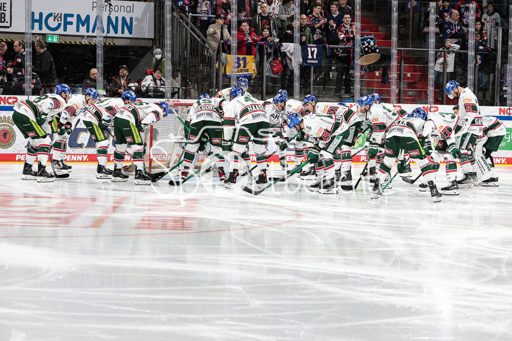 Nuernberg ICE Tigers - Augsburger Panther | Die Spieler der Panther motivieren sich nochmal vor der Partei