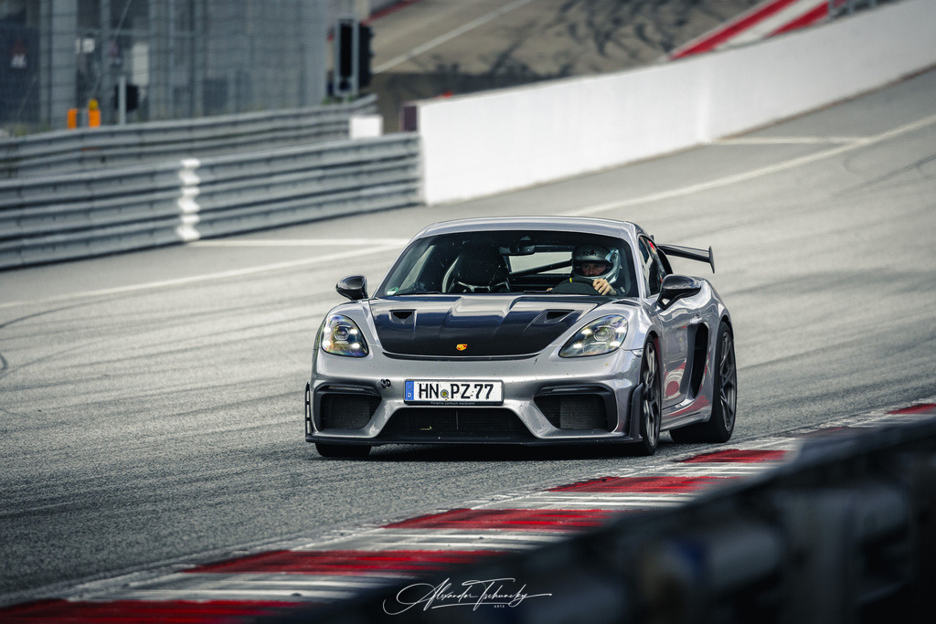 R6PZ2482 _Alexander Tschuncky | Entdecken Sie die faszinierende Welt von Alexander Tschuncky Arts: Kreative Fotografie, atemberaubende Automobilkunst und hochwertiger Bilderdruck. Lassen Sie sich inspirieren! - Realisiert mit Pictrs.com