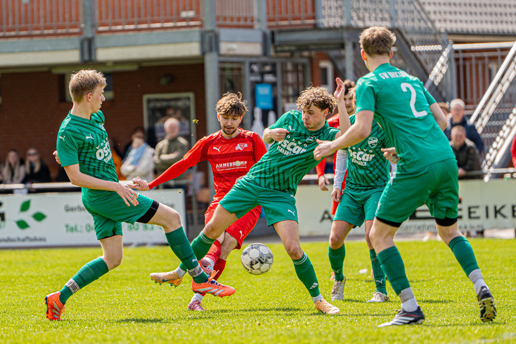 Fußball I Herren I Saison 2025-2026 I Kreisliga VEC I 23. Spieltag I SV GW Brockdorf II - VFL Oythe II I 04139 | jns.sportfotos - Realisiert mit Pictrs.com