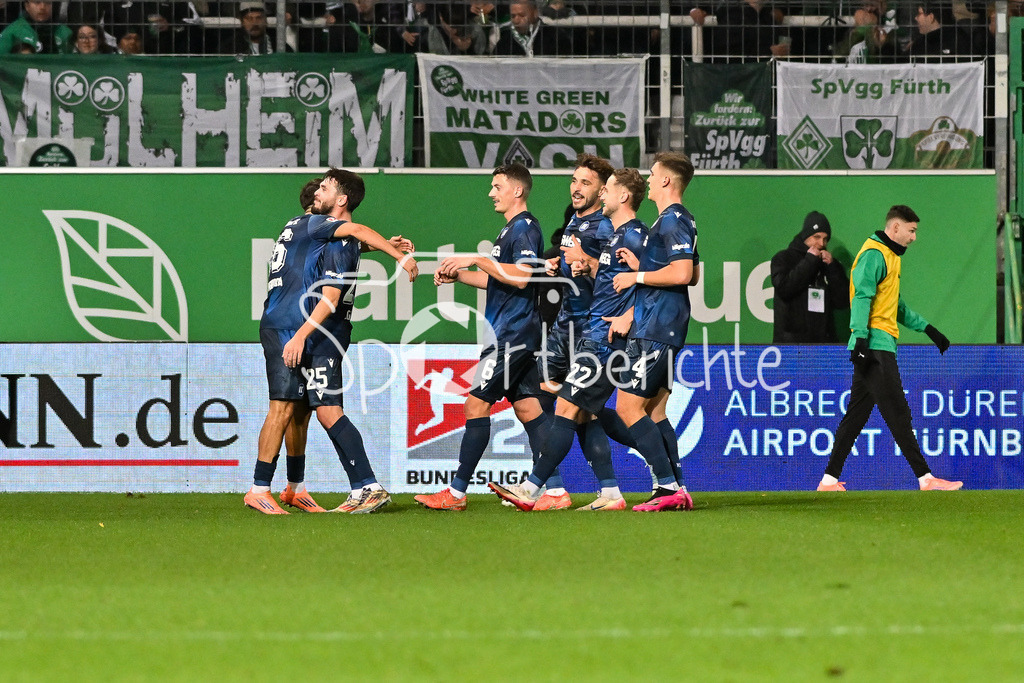 SpVgg Greuther Fürth - Karlsruher SC | FUERTH, GERMANY - OCTOBER 24: Lilian EGLOFF (Karlsruher SC 25)  celebrating the goal to makes 0-2 during the 2. bundesliga match between SpVgg Greuther Fuerth vs. Karlsruher SC on matchday 10 at Sportpark Ronhof Thomas Sommer on October 24, 2025 in Fuerth, Germany / DFL REGULATIONS PROHIBIT ANY USE OF PHOTOGRAPHS AS IMAGE SEQUENCES AND/OR QUASI-VIDEO
