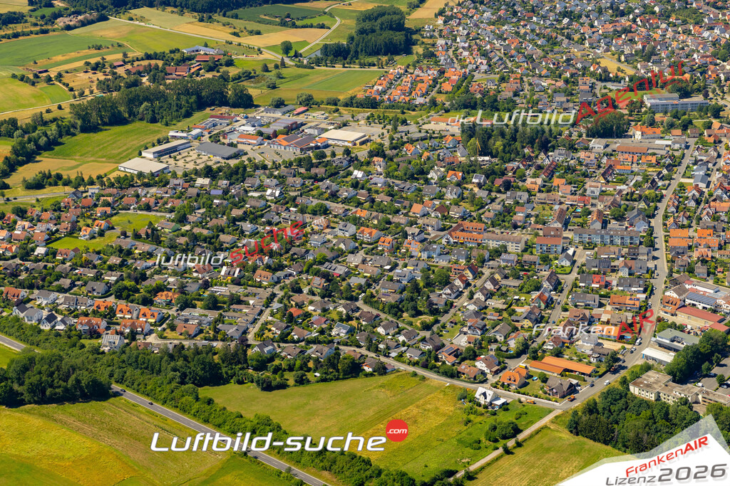 Das Luftbild der Stadt Neunkirchen am Brand wurde 2022 vom Flugzeug heraus erstellt (keine Drohnen-Aufnahmen) Aufnahmehöhe ca.450 Meter- hohe Bildauflösung und Druck-Qualität. Garantiert!