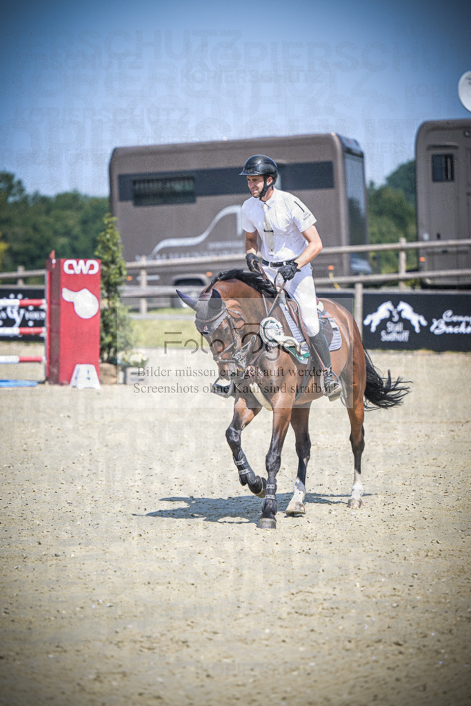 DOS_0128 | Entdecke hochwertige Reitturnierfotos von Foto Oger. Professionell, emotional und authentisch – jetzt Lieblingsmomente im Shop bestellen.Deutschlandweite Turnierfotografie. - Realisiert mit Pictrs.com