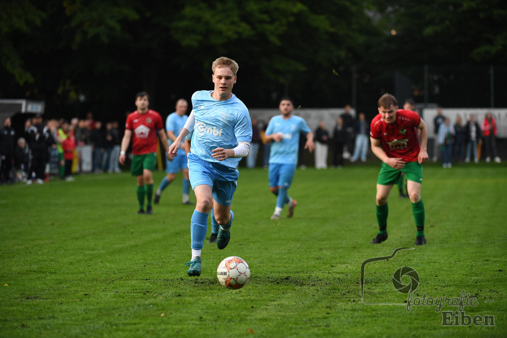 BV Bockhorn-SG FriPe | Relegation zur Kreisliga; BV Bockhorn (blau)-SG FriPe (rot) am 05.06.2025 in Oldenburg/Ofenerdiek (Lagerstraße), Photo: Philip Eiben 2025 - Realisiert mit Pictrs.com