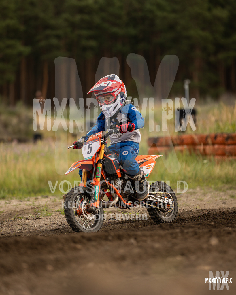 866A1682 | mxndyyvipix