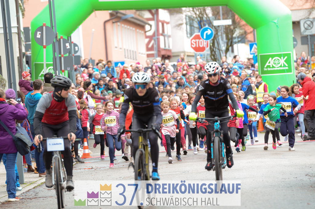 AOK JuniorCup 400m | 3Koenigslauf 2023 - Realisiert mit Pictrs.com