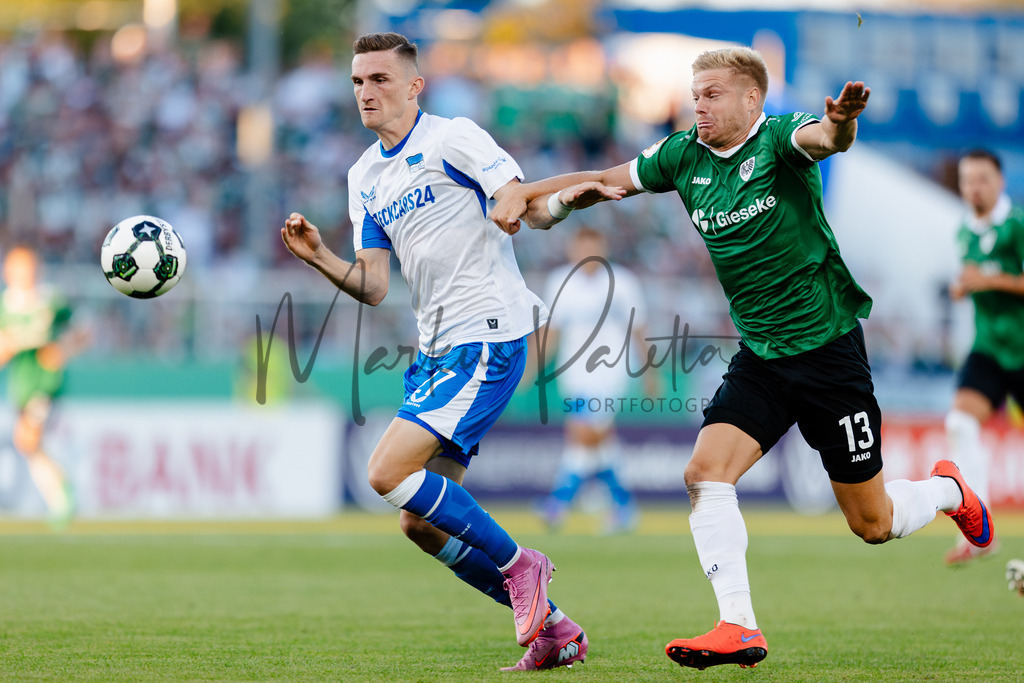 DFB-Pokal 2025/2026, 1. Runde: SC Preußen Münster - Hertha BSC Berlin | Münster, 18.08.2025: DFB-Pokal 2025/2026, 1. Runde, SC Preußen Münster gegen Hertha BSC Berlin im LVM-Preußenstadion in Münster.(Foto: sportfotografie.ms | Markus Paletta) - Realisiert mit Pictrs.com