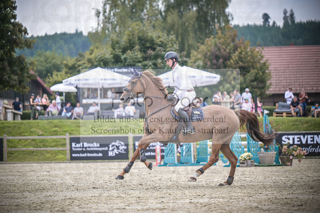 DOS_2433 | Entdecke hochwertige Reitturnierfotos von Foto Oger. Professionell, emotional und authentisch – jetzt Lieblingsmomente im Shop bestellen.Deutschlandweite Turnierfotografie. - Realisiert mit Pictrs.com