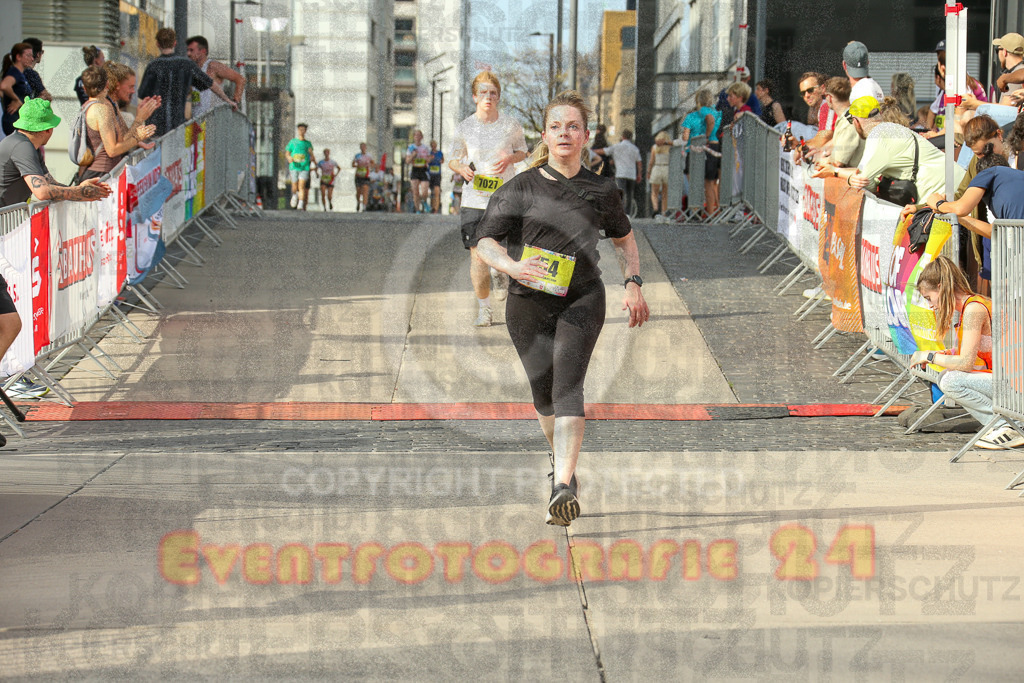 250920_1534_EX1_0053 | Sportfotografie im Rhein-Sieg Kreis, Köln, Bonn, NRW, Rheinland Pfalz, Hessen, etc. Unser Tätigkeitsfeld umfasst den Laufsport vom Volkslauf über den Marathon, Duathlon, Triathon bis zum Ultralauf wie Kölnpfad Ultra oder Schindertrail.