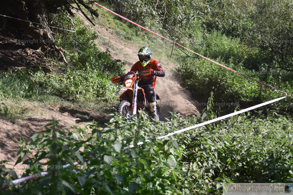 DSC_0237 | Sportfotografie , Motorsport, Motoross, Reitsport, Mointainbike, Enduro,
Landschaft , Outdoor, Eventfotografie, Landschaft, Bilder online bestellen - Realisiert mit Pictrs.com