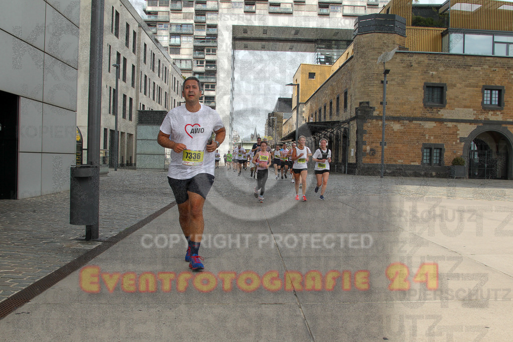 250920_1329_EV4_5780 | Sportfotografie im Rhein-Sieg Kreis, Köln, Bonn, NRW, Rheinland Pfalz, Hessen, etc. Unser Tätigkeitsfeld umfasst den Laufsport vom Volkslauf über den Marathon, Duathlon, Triathon bis zum Ultralauf wie Kölnpfad Ultra oder Schindertrail.