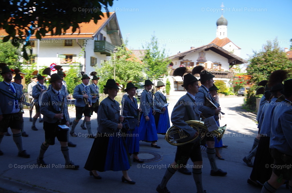 IMGP5129 | fotografiert von Axel PollmannLeonhardi Wallfahrt Benediktbeuern und Murnau, Fronleichnam, Fasching, Landschaft im Loisachtal und Benediktbeuern  - Realisiert mit Pictrs.com