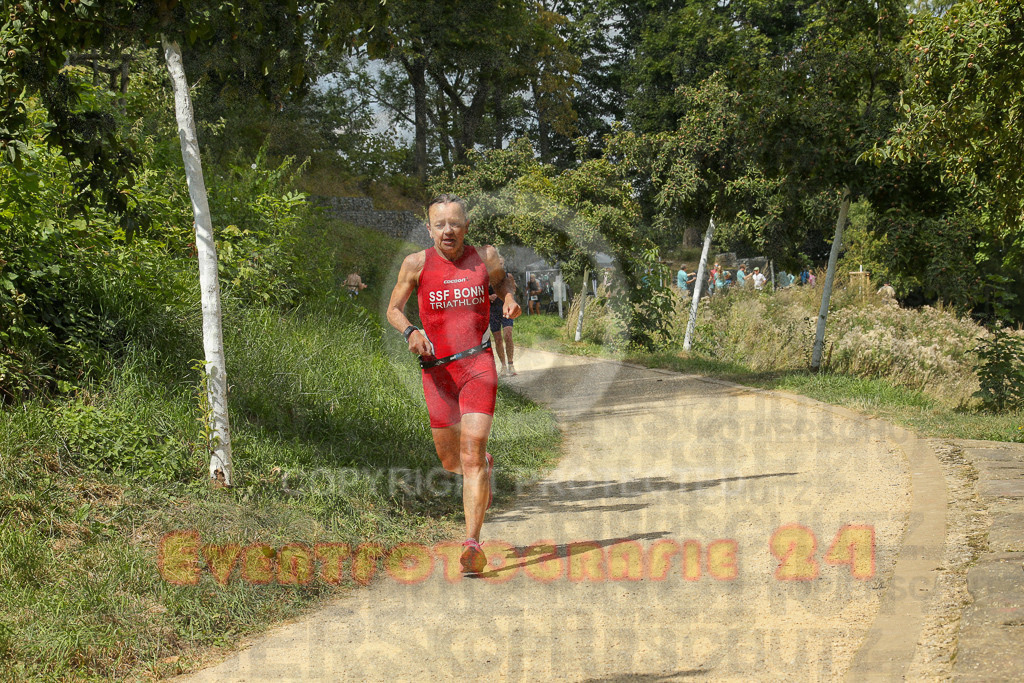 250824_1340_EX1_3194 | Sportfotografie im Rhein-Sieg Kreis, Köln, Bonn, NRW, Rheinland Pfalz, Hessen, etc. Unser Tätigkeitsfeld umfasst den Laufsport vom Volkslauf über den Marathon, Duathlon, Triathon bis zum Ultralauf wie Kölnpfad Ultra oder Schindertrail.