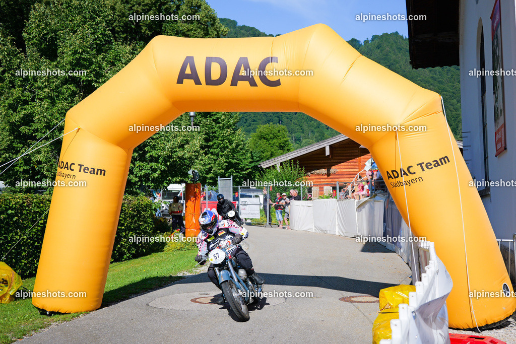 P1025730 | Erleben Sie atemberaubende, hochqualitative Fotos Ihrer Fahrt entlang der malerischen Alpenstraßen. Besuchen Sie alpineshots.com, um professionelle Aufnahmen Ihrer unvergesslichen Reise zu finden und zu kaufen - Realisiert mit Pictrs.com