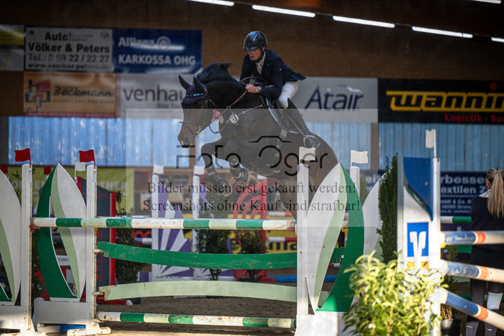 DOS_3747 | Entdecke hochwertige Reitturnierfotos von Foto Oger. Professionell, emotional und authentisch – jetzt Lieblingsmomente im Shop bestellen.Deutschlandweite Turnierfotografie. - Realisiert mit Pictrs.com