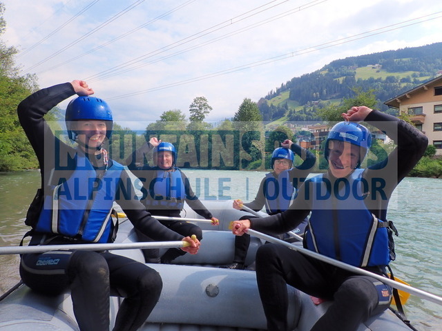 P6300048 | Bestelle die Bilder deines Berg- oder Wasser-Abenteuers mit Mountain Sports bequem von zu Hause aus direkt über unseren Online Fotoshop von pictrs.com. - Realisiert mit Pictrs.com
