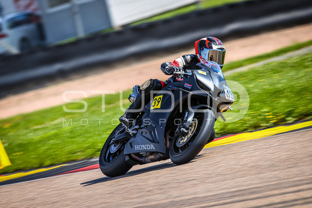 0039-250807SR-019_39 | Deine Full-Service-Agentur für ✔️Videoproduktionen und ✔️Motorsportfotografie Jetzt Angebot anfragen!
