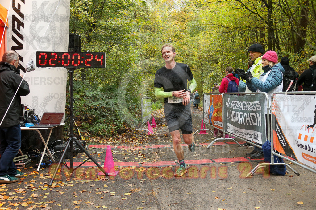 251026_1202_EX1_9853 | Sportfotografie im Rhein-Sieg Kreis, Köln, Bonn, NRW, Rheinland Pfalz, Hessen, etc. Unser Tätigkeitsfeld umfasst den Laufsport vom Volkslauf über den Marathon, Duathlon, Triathon bis zum Ultralauf wie Kölnpfad Ultra oder Schindertrail.