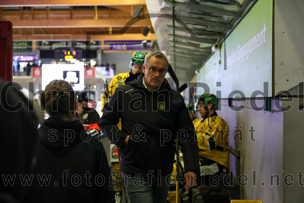 2025-12-19_070_TSV_Erding_gegen_Toelzer_Loewen | Erding, Deutschland, 19.12.2025:Eishockey, Oberliga Süd 2025 / 2026, 27. Spieltag, TSV Erding gegen Tölzer Löwen, Endergebnis: 2:5Foto: Christian Riedel / fotografie-riedel.net