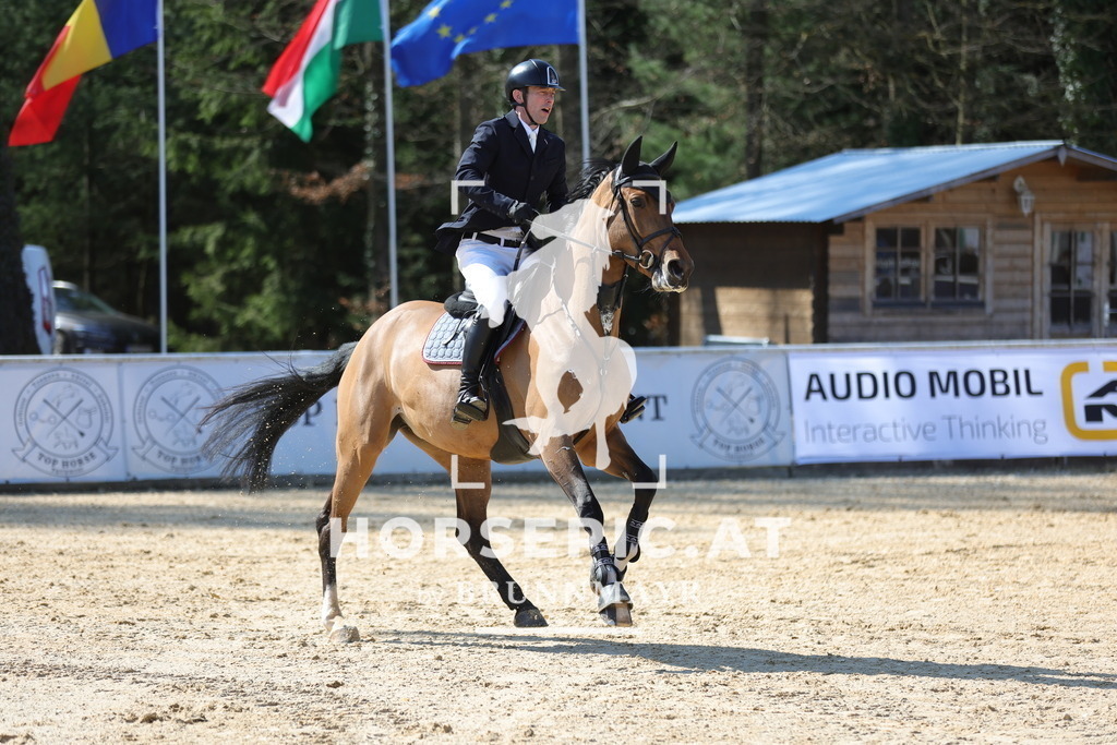 0P6A0301 | Willkommen bei Brunnmayr - Design & Fotografie – Ihrem Spezialisten für Reitturniere und Pferdeveranstaltungen in Oberösterreich, Salzburg und Bayern! Seit über 17 Jahren sind wir leidenschaftlich dabei.