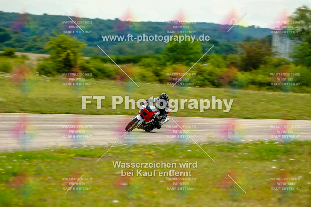 Chambley Juli-3237 | Hier findet Ihr Bilder von Touristenfahrten auf der Nürburgring Nordschleife oder von anderen Veranstaltungen die ich besucht habe. Viel Spass beim Durch Schauen 