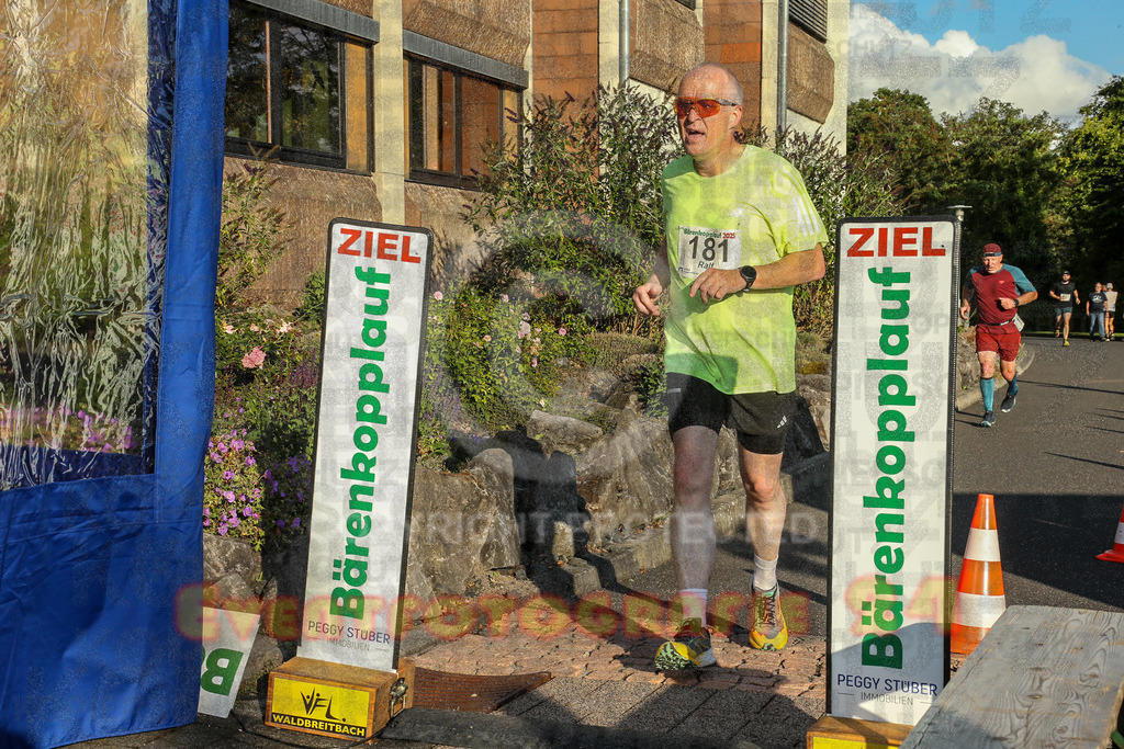 250801_1927_EX1_7966 | Sportfotografie im Rhein-Sieg Kreis, Köln, Bonn, NRW, Rheinland Pfalz, Hessen, etc. Unser Tätigkeitsfeld umfasst den Laufsport vom Volkslauf über den Marathon, Duathlon, Triathon bis zum Ultralauf wie Kölnpfad Ultra oder Schindertrail.