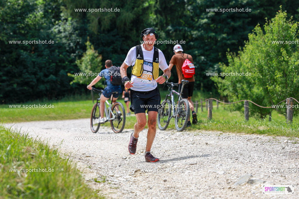AR6_6575 | Rund um das Thema Sport-Event-Fotografie & individuelle Teilnehmerfotos. Jeder Teilnehmer wird fotografiert.
