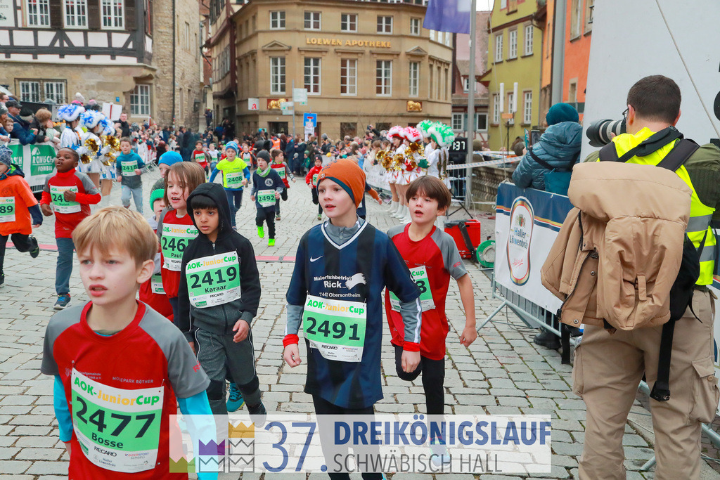 AOK JuniorCup 400m | 3Koenigslauf 2023 - Realisiert mit Pictrs.com