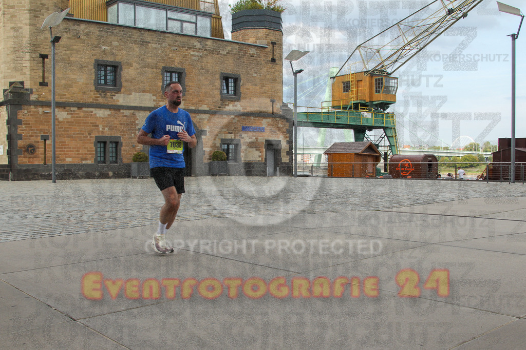250920_1525_EV4_8736 | Sportfotografie im Rhein-Sieg Kreis, Köln, Bonn, NRW, Rheinland Pfalz, Hessen, etc. Unser Tätigkeitsfeld umfasst den Laufsport vom Volkslauf über den Marathon, Duathlon, Triathon bis zum Ultralauf wie Kölnpfad Ultra oder Schindertrail.