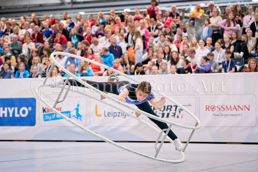 A-DSC00870 | Professionelle Sportfotografie in Hamburg, Schleswig-Holstein und Niedersachsen – spezialisiert auf Rhönrad, Geräteturnen, Leistungsturnen und rhythmische Sportgymnastik. Bundesweite Begleitung von Rhönrad-Events. Jetzt Sport-Fotos - Realisiert mit Pictrs.com