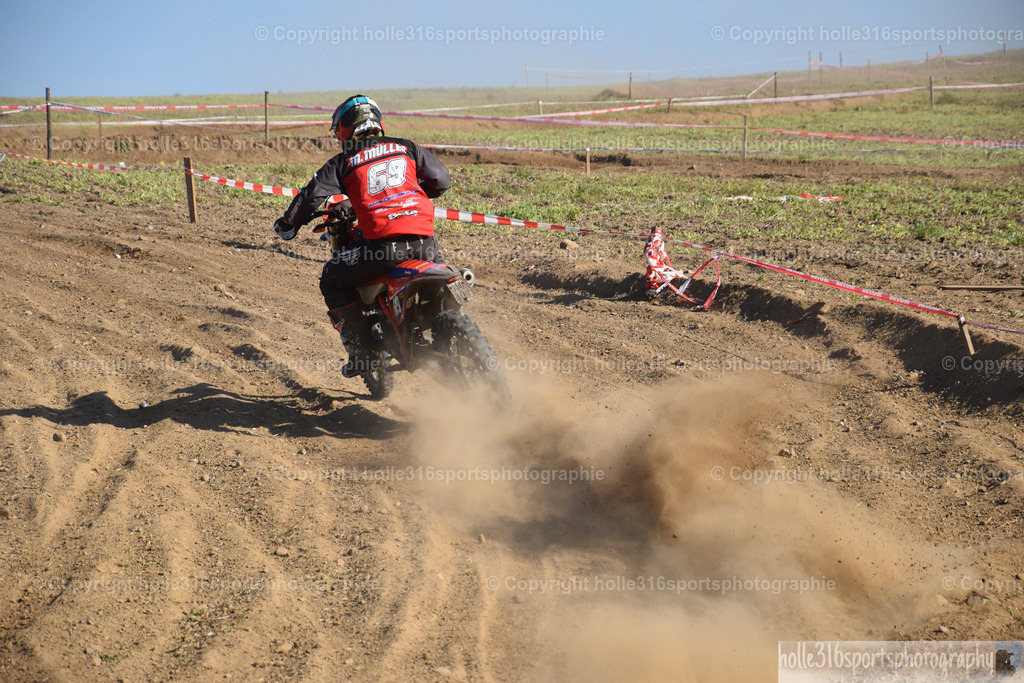 DSC_0549 | Sportfotografie , Motorsport, Motoross, Reitsport, Mointainbike, Enduro,
Landschaft , Outdoor, Eventfotografie, Landschaft, Bilder online bestellen - Realisiert mit Pictrs.com