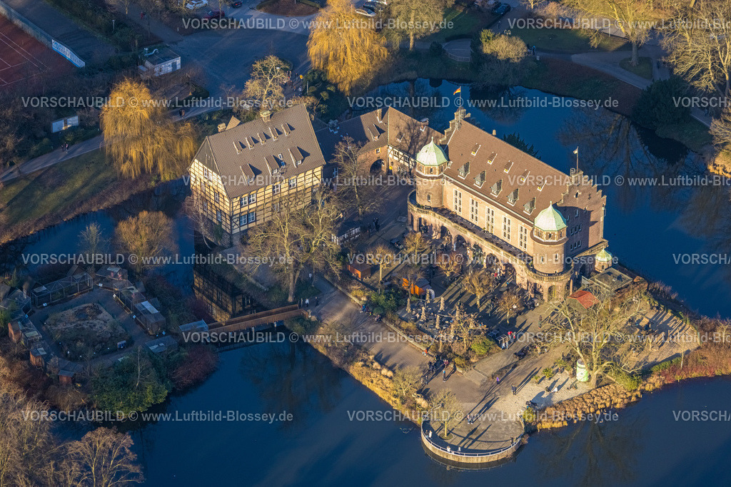 Gladbeck240108130 | Luftbild, Wasserschloss Wittringen mit Außengastronomie, Butendorf, Gladbeck, Ruhrgebiet, Nordrhein-Westfalen, Deutschland