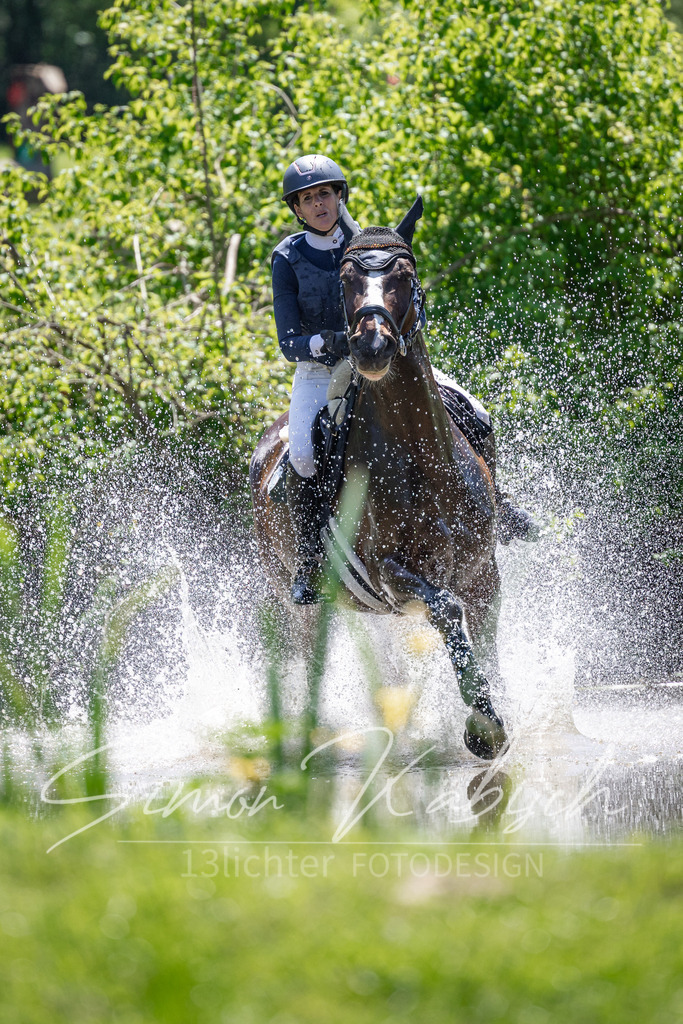 20260523-_3LI8292 | Tierfotografie Pferde, Hunde, Katzen, Haustiere.
Turnierfotografie Reitturniere, Reiten, Springreiten, Dressur in Hanau, dem Main-Kinzig-Kreis und dem Rhein-Main- Gebiet um Frankfurt