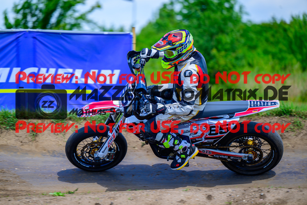 MaZZes_FotoMatrix_240622_6021986_3046 | UE40