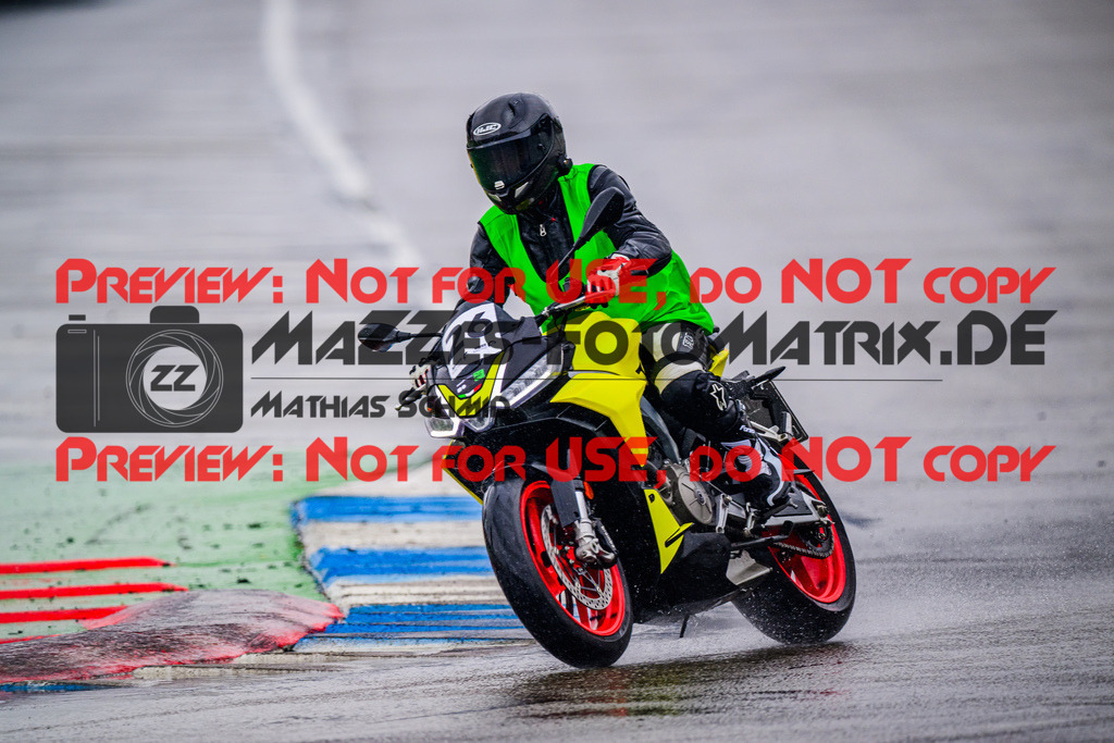 MaZZes_FotoMatrix_240521_6007705_6702 | INST