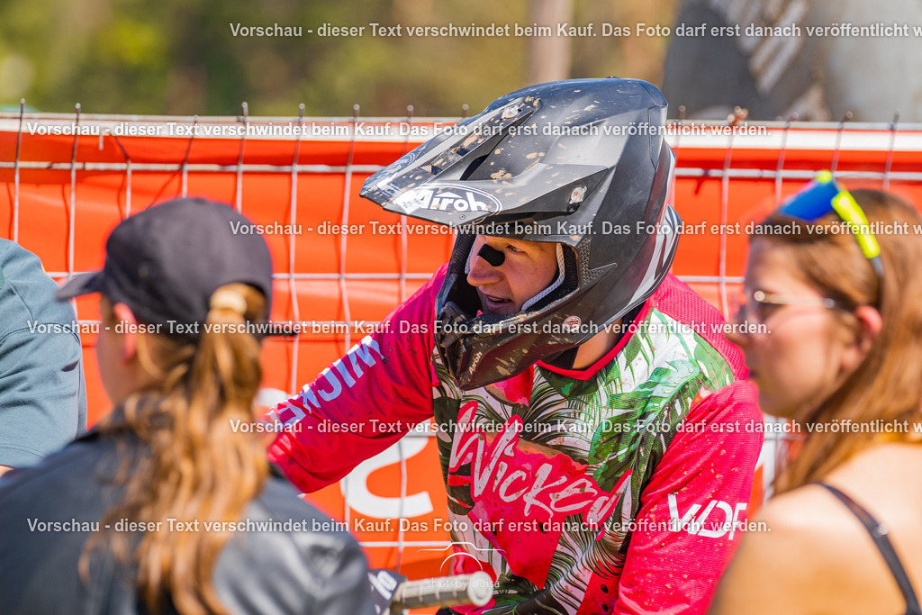 20260501_MCWriezen-2826 | Sportfotografin aus Berlin-Brandenburg mit Fokus auf Motocross. Ich halte deine sportliche Leistung und echte Emotionen auf und neben der Strecke professionell fest. Entdecke die Fotos von deinem Rennen und bestelle sie direkt hier im Shop.