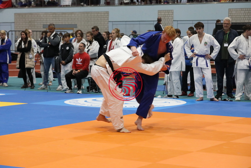 1J7A2397 | Fotos vom Adler Cup - Pictures from Adler Cup

Hier findet Ihr alle Eindrücke und großen Momente der Adler Cup Wochenenden. Here you will find all impressions and great moments of the Adler Cup weekends. - Realisiert mit Pictrs.com