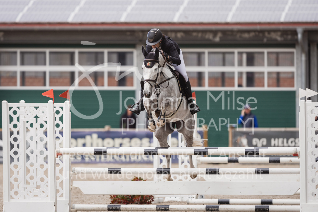 230516_Mühlen_04SprPf-L-421 | Deine schönsten Turniermomente als professionelle Fotos! Entdecke hochwertige Pferdesport-Fotografie im Online-Shop. Jetzt Fotos finden & bestellen!